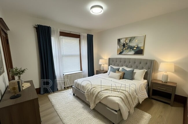 property at 7 Centre St