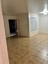 5101 S H St in Bakersfield, CA - Building Photo - Building Photo