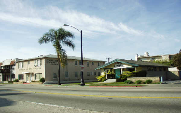 383 Redondo Ave in Long Beach, CA - Building Photo - Building Photo