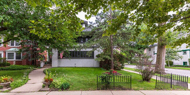 202 Ridgeland Ave in Oak Park, IL - Building Photo - Building Photo
