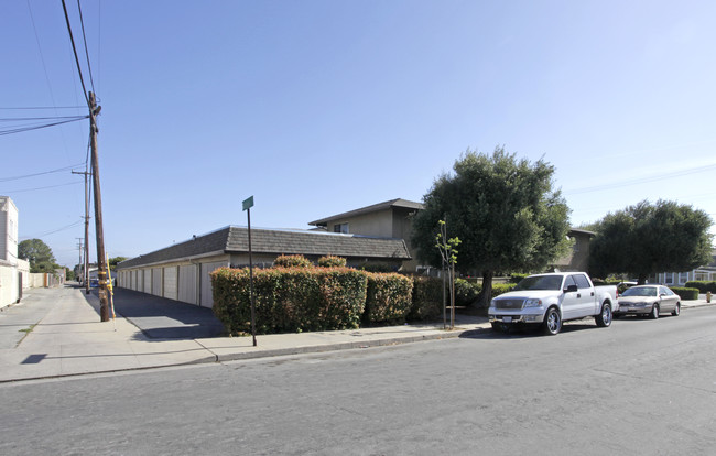 Bullene Apartments in Salinas, CA - Building Photo - Building Photo