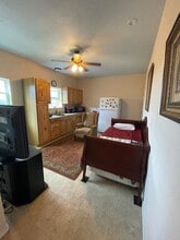 532 Stenen Dr in Canyon Lake, TX - Foto de edificio - Building Photo