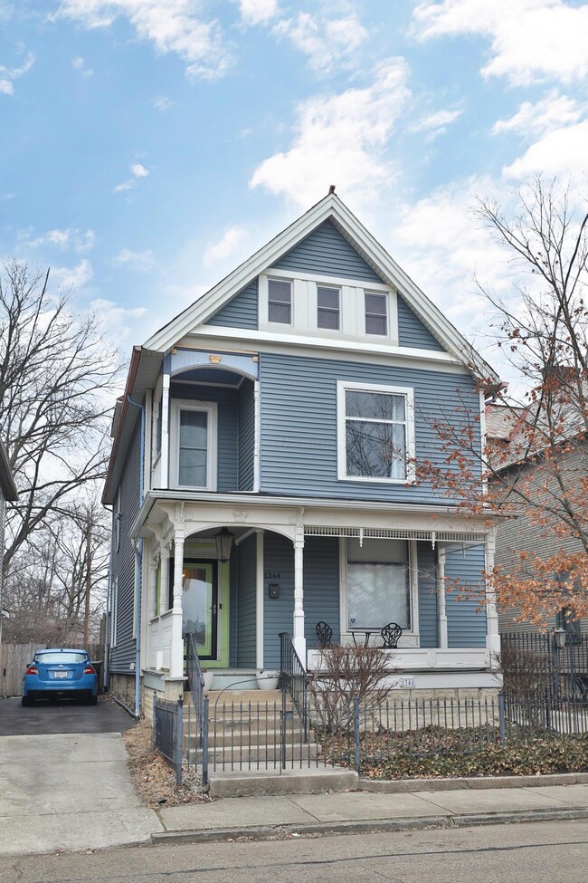 property at 1344 Oak St