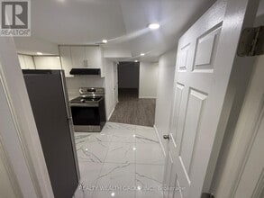 14 Jaypeak Rd in Brampton, ON - Building Photo - Building Photo