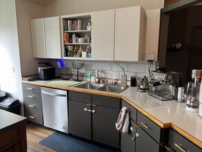 306 Sunnyview Ln in Ithaca, NY - Building Photo - Building Photo