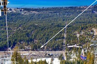 3829 Saddle Rd in South Lake Tahoe, CA - Foto de edificio - Building Photo