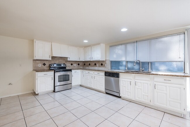 property at 5139 Sprey Dr