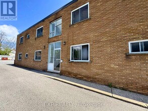 6049-6049 Culp St in Niagara Falls, ON - Building Photo - Building Photo