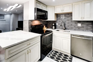 3 New York Ave NW in Washington, DC - Building Photo