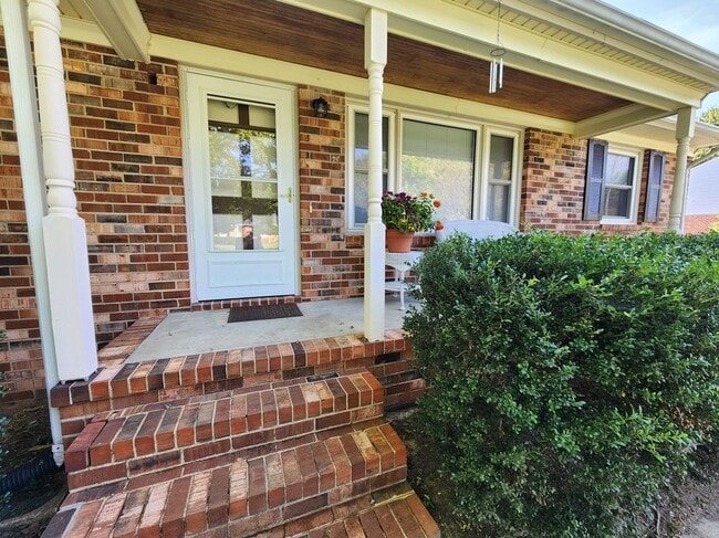 6339 Tammy Ln in Mechanicsville, VA - Building Photo - Building Photo