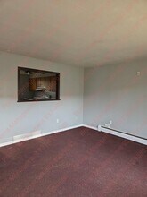 27 W Parkwood Dr in Fairborn, OH - Building Photo - Building Photo