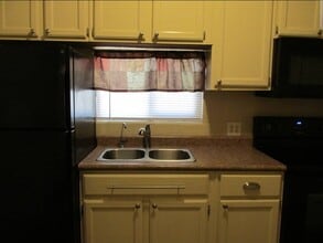 236 N Saguaro Dr, Unit #3 in Apache Junction, AZ - Foto de edificio - Building Photo