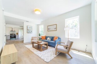 952 Alexander St in St. Augustine, FL - Building Photo