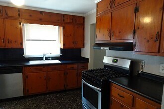 211 Winchester Dr in Hampton, VA - Building Photo - Building Photo