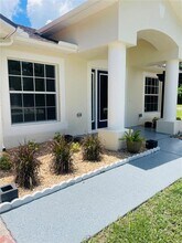 20255 Macon Ln in Port Charlotte, FL - Building Photo - Building Photo