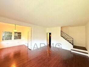 7660 Hollywood Blvd in Los Angeles, CA - Building Photo - Building Photo