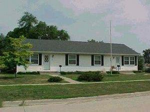 317 East North St in Winterset, IA - Foto de edificio