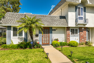 Devonshire Valley in Chatsworth, CA - Building Photo - Building Photo