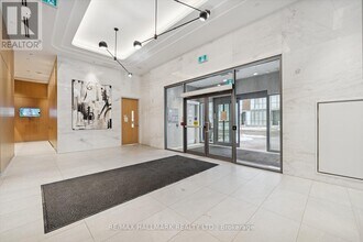 65 Annie Craig Dr in Toronto, ON - Building Photo - Building Photo