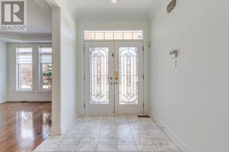 3349 Springflower Way in Oakville, ON - Building Photo - Building Photo