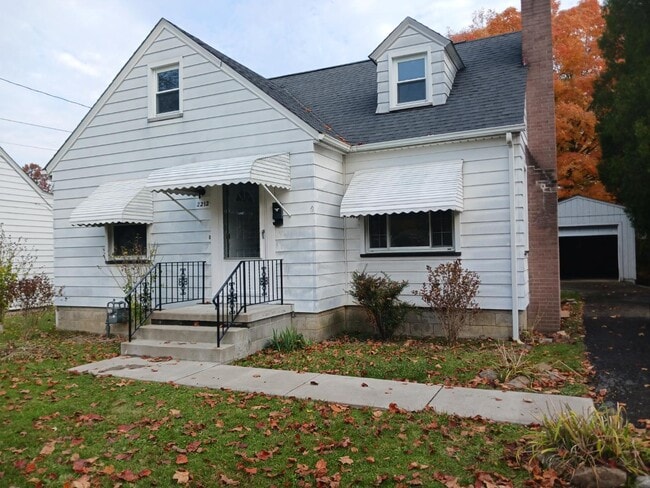 property at 2212 Kirk Rd