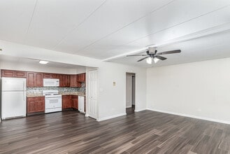 224 E Bailey Rd in Naperville, IL - Building Photo - Building Photo