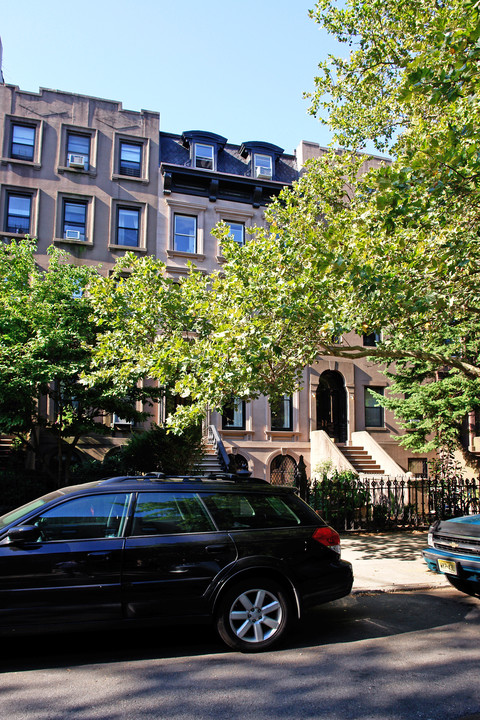 70 1st Pl in Brooklyn, NY - Foto de edificio