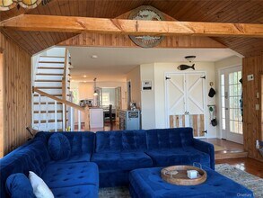 107 Waterview Dr in Sound Beach, NY - Building Photo - Building Photo