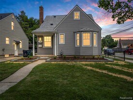 1027 S Wilson Ave in Royal Oak, MI - Building Photo