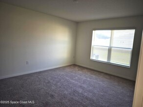 3532 Barringer Dr SE in Palm Bay, FL - Foto de edificio - Building Photo