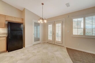 8100 Amersham Ave in Las Vegas, NV - Building Photo - Building Photo