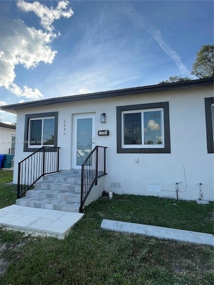 property at 2846 SW 37th Ave
