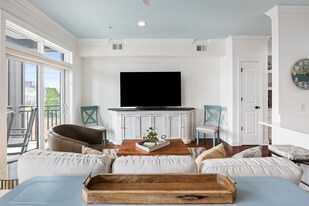 21 George St, Unit 406 in Charleston, SC - Building Photo