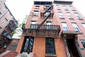 475 Clinton St in Brooklyn, NY - Building Photo - Building Photo