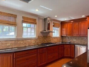 80 Glen Ave in Newton, MA - Building Photo - Building Photo