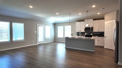 1629 Hopson Rnch Dr in Conroe, TX - Building Photo - Building Photo