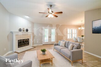 1332 Lamboll Ave in Jacksonville, FL - Foto de edificio - Building Photo