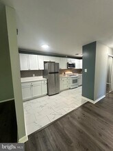 218 Locust St SE in Vienna, VA - Building Photo - Building Photo