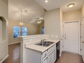 2858 Southampton Way in Round Rock, TX - Building Photo - Building Photo