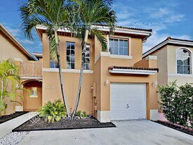 8721 SW 159th Pl in Miami, FL - Building Photo