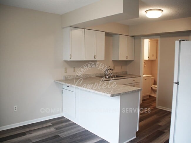 1014 3rd Ave E in Shakopee, MN - Building Photo - Building Photo