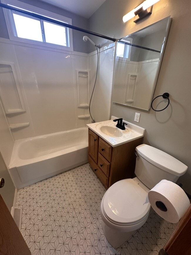 property at 1710 Scenic View Dr