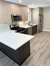 2049 Hagen Ln in Flossmoor, IL - Building Photo - Building Photo