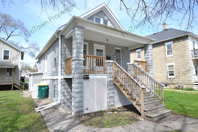 835 N Broadway St, Unit 1, Unit 1