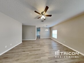 4312 Hidden Meadow Dr in Kissimmee, FL - Building Photo - Building Photo