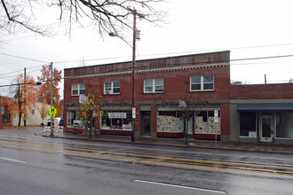 6360 SE Foster Rd in Portland, OR - Building Photo - Building Photo