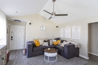 Room in House on Smugglers Ct in Charlotte, NC - Building Photo - Building Photo