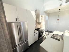 5006 Woodrow Ave in Austin, TX - Building Photo - Building Photo