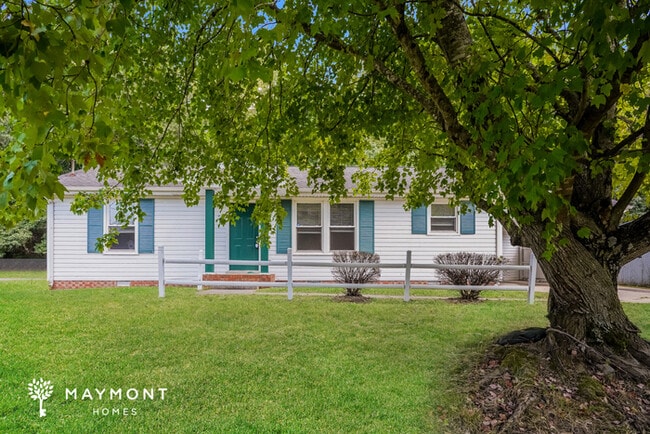 property at 543 Donna Dr
