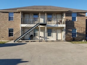 4201 Primrose Dr in Copperas Cove, TX - Foto de edificio - Building Photo